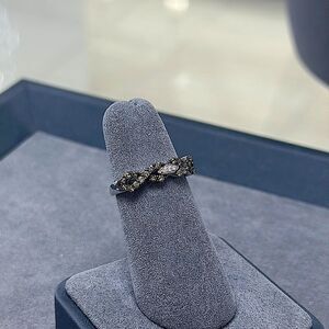 NEW! Levian 14K White Gold Infinity Ring Band Size 7 Chocolate & White Diamonds